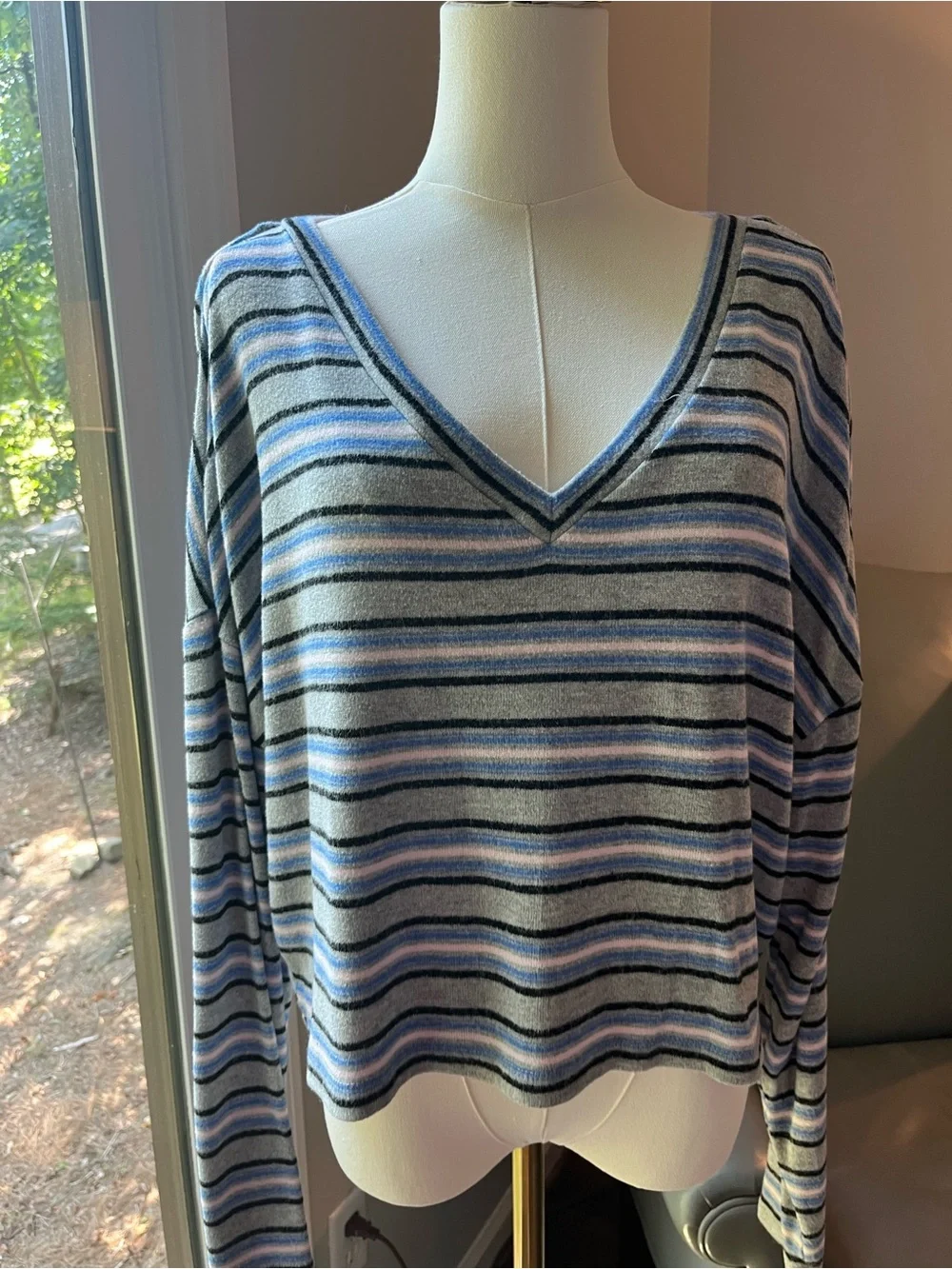 V-Neck Striped Long-Sleeve Top in Gray and Blue - women’s - large